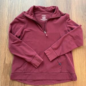 LL Bean Women’s Red 1/4 Zip Sweatshirt / Pullover Size Large 95% Cotton